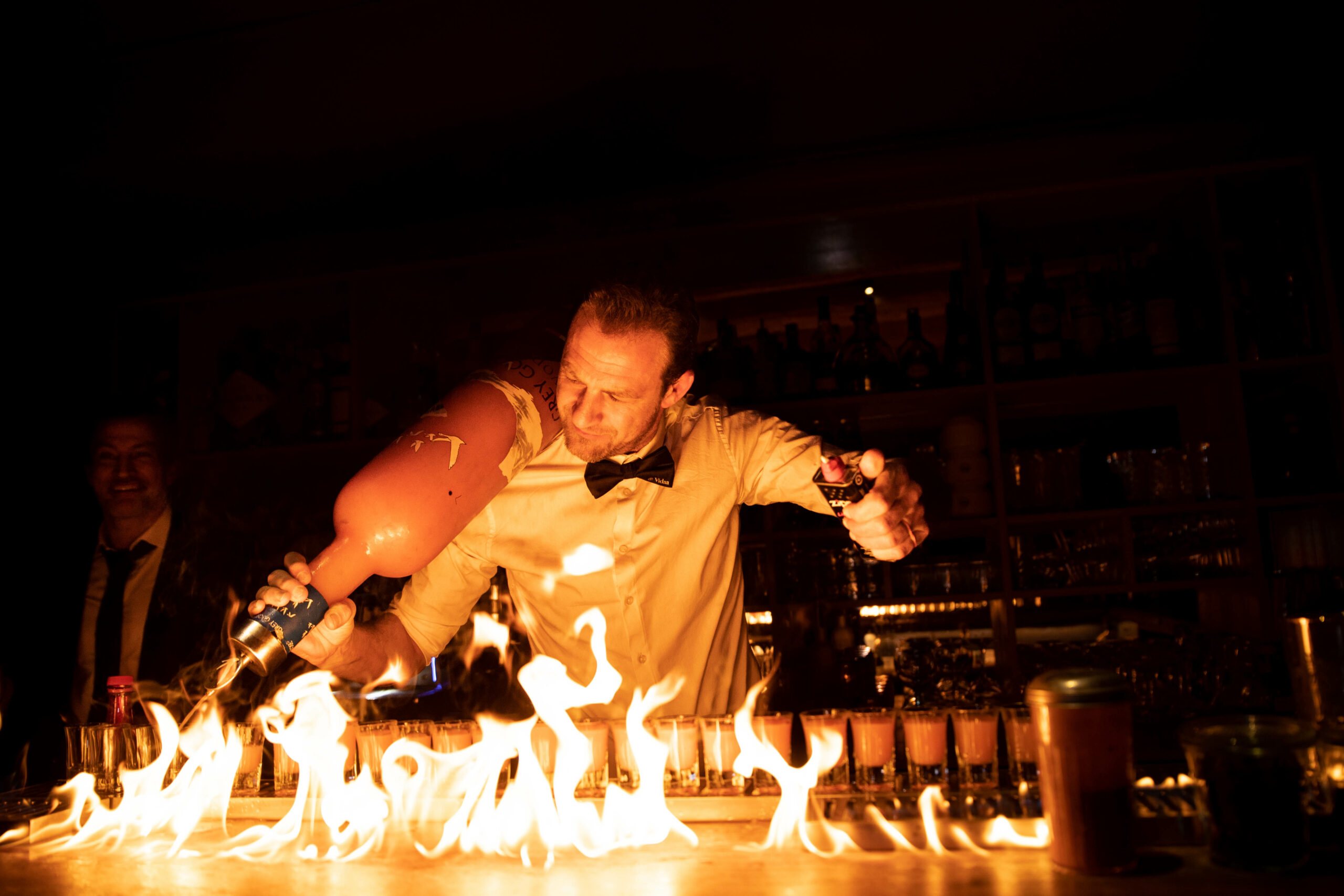 Barman du restaurant La Vidaa-Le Moulin de Mougins lors de la soirée du nouvel an